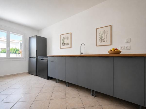 Maison
         8 pièces
        - 213 m² Bien prestige 590 000 € *