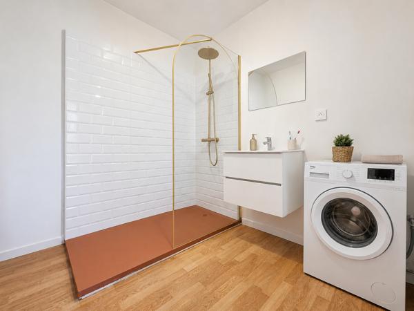 Maison
         8 pièces
        - 213 m² Bien prestige 590 000 € *