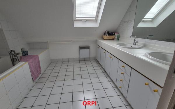 Maison à vendre    6 pièces •  Saint-Pierre-lès-Elbeuf