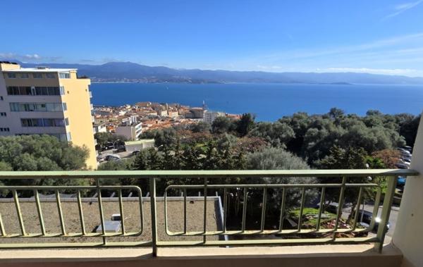 Vente Appartement P3 Vue mer à rénover Ajaccio   
