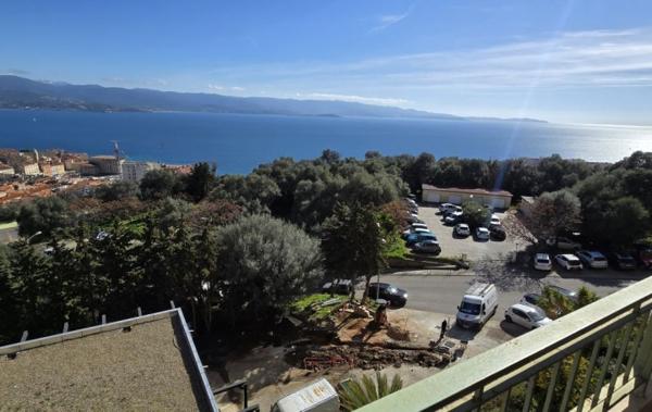 Vente Appartement P3 Vue mer à rénover Ajaccio   
