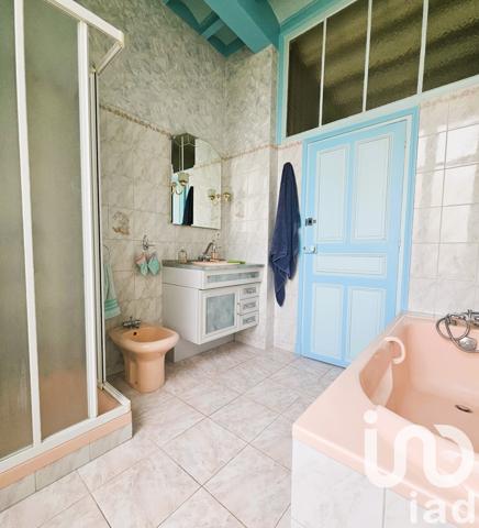 Maison à vendre 11 pièces 265 m² Sablé-sur-Sarthe