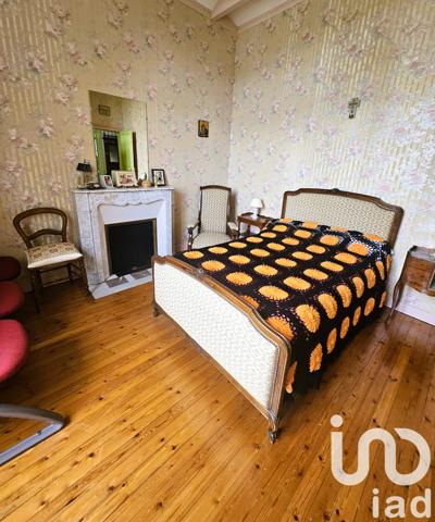 Maison à vendre 11 pièces 265 m² Sablé-sur-Sarthe