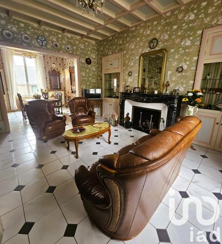 Maison à vendre 11 pièces 265 m² Sablé-sur-Sarthe