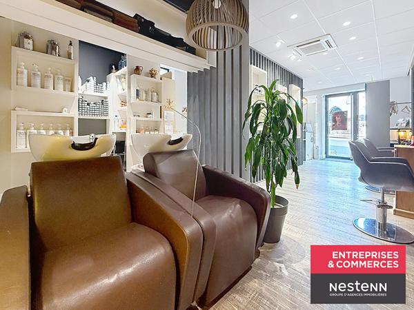 Belle opportunité, Fonds de commerce Salon de Coiffure mixte au coeur du village de Larajasse