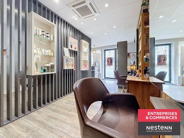 Belle opportunité, Fonds de commerce Salon de Coiffure mixte au coeur du village de Larajasse
