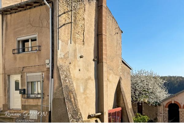 À vendre – Maison rénovée au cœur médiéval de Liverdun – P3 pour 71m2 utile (59m2 habitables)