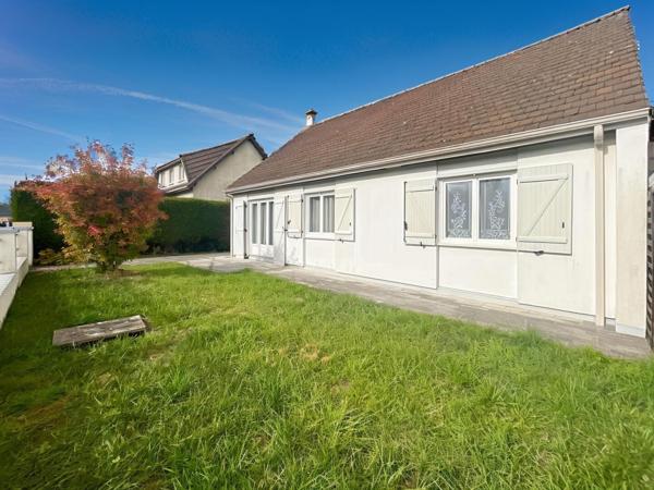 Maison plain-pied à Vendre à Verneuil-l'Étang !