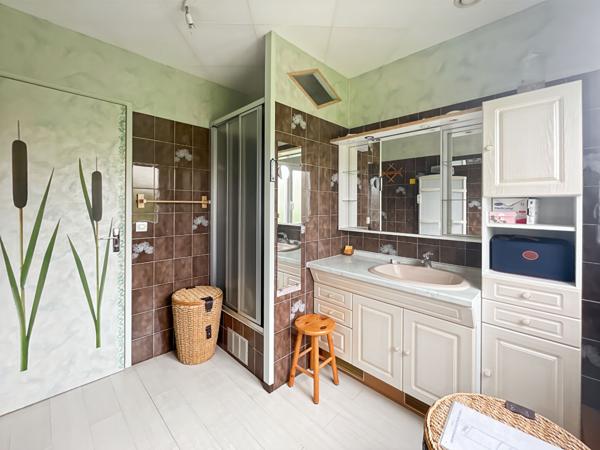 Maison plain-pied à Vendre à Verneuil-l'Étang !