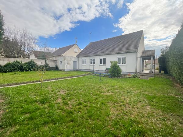 Maison plain-pied à Vendre à Verneuil-l'Étang !