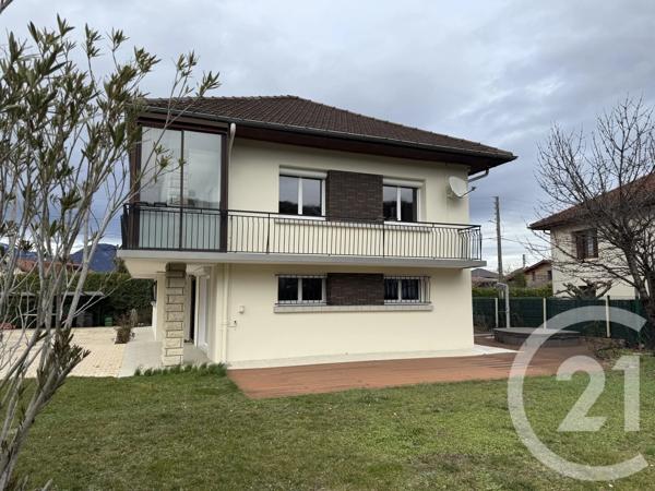 Maison à vendre  6 pièces - 185,49 m 2   VIF  - 38