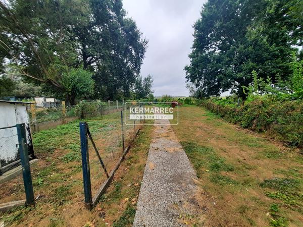 Terrain – 1001 m² environ à Saint-Joachim (ref : 79610M)