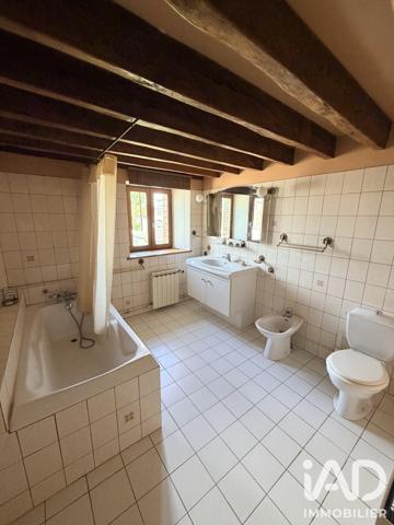 Maison à vendre 8 pièces 258 m² Les Essarts-le-Vicomte