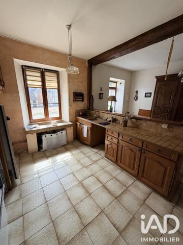 Maison à vendre 8 pièces 258 m² Les Essarts-le-Vicomte