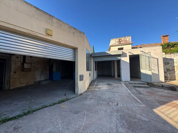 Entrepôt 340 m2 Saint Cyr Sur Mer