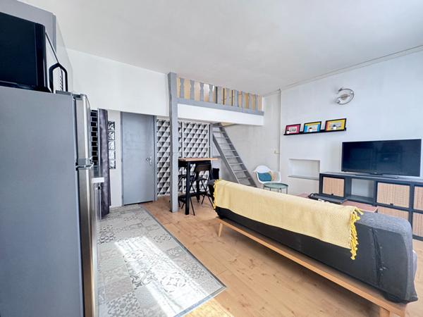 À louer : Studio bis meublé avec chambre en mezzanine en hyper centre d'Orléans
