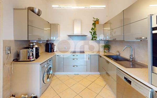 Maison à vendre    4 pièces •  Solliès-Ville