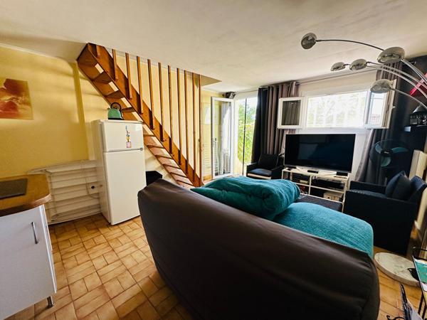 Maison en parfait état avec piscine - Calme et emplacement recherché