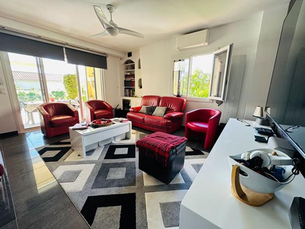 Maison en parfait état avec piscine - Calme et emplacement recherché