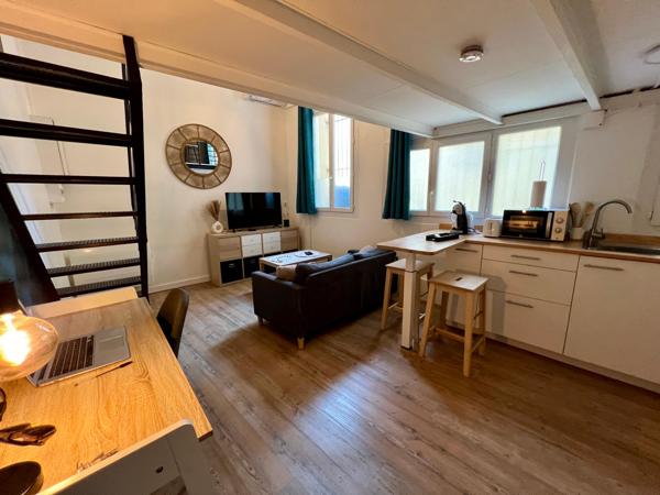 Studio Loft , 32 m2 (immeuble bourgeois Rue de l'Ange)Perpignan