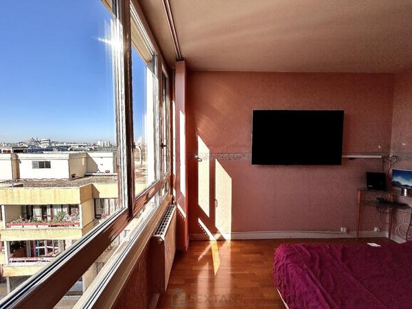 Un appartement offrant une vue panoramique