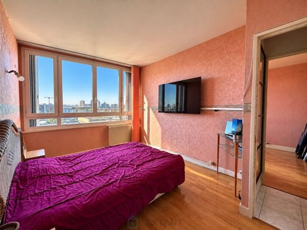 Un appartement offrant une vue panoramique
