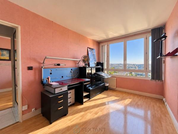 Un appartement offrant une vue panoramique