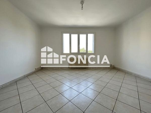 Location Appartement 3 pièces 55.29 m² - 2EM ETAGE GAUCHE Carcassonne 11000