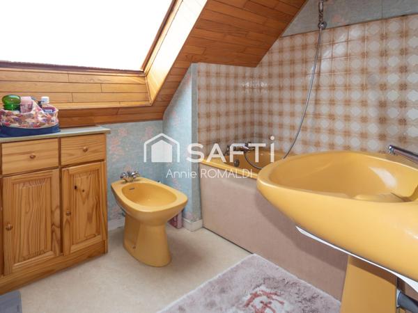 MAISON FAMILIALE DE 3 CHAMBRES DE 102m2 SUR UN TERRAIN DE 461m2 AVEC GARAGE
