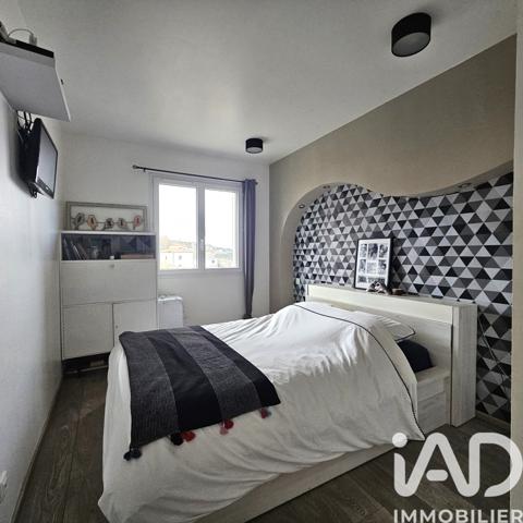 Maison à vendre 5 pièces 147 m² Saint-Genest-Lerpt