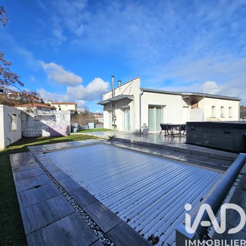 Maison à vendre 5 pièces 147 m² Saint-Genest-Lerpt