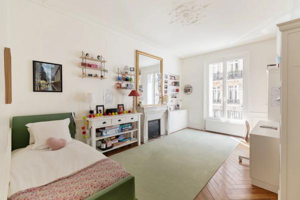 Appartement Paris 8e - PARC MONCEAU / VILLIERS