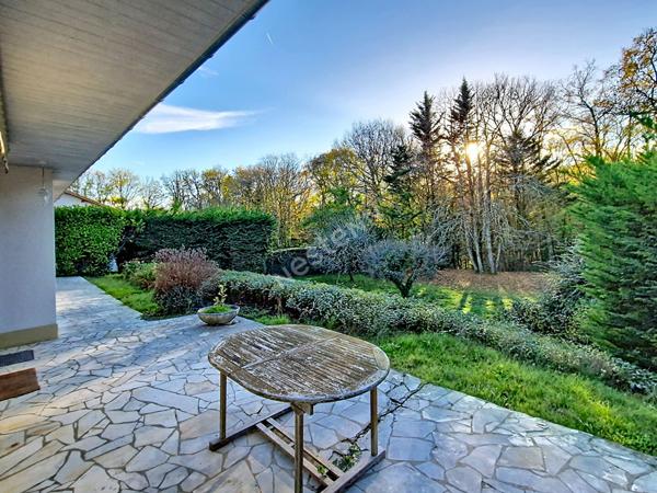 Maison Vouneuil Sous Biard 6 pièce(s) 149 m2