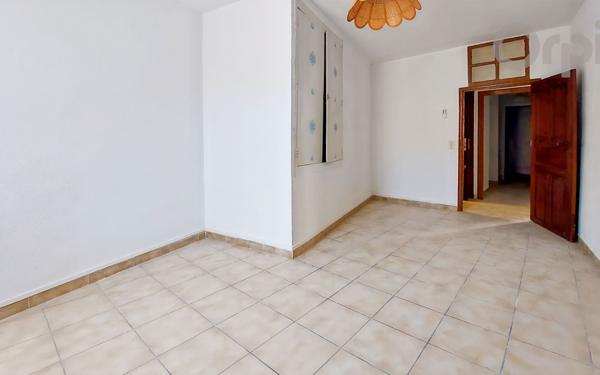 Immeuble à vendre    7 pièces • 105 m2 La Motte-du-Caire