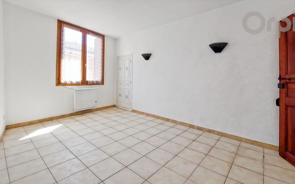 Immeuble à vendre    7 pièces • 105 m2 La Motte-du-Caire