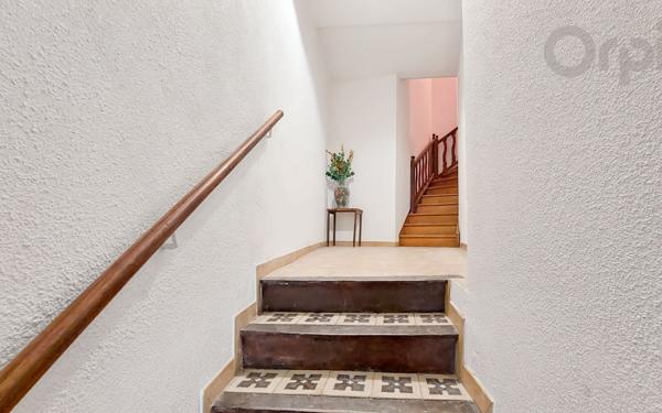 Immeuble à vendre    7 pièces • 105 m2 La Motte-du-Caire