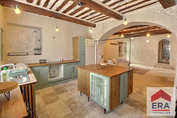 Maison Mondragon 6 pièce(s) 170 m2