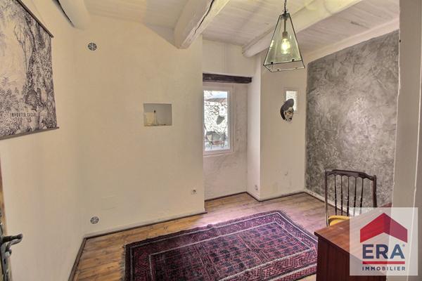 Maison Mondragon 6 pièce(s) 170 m2