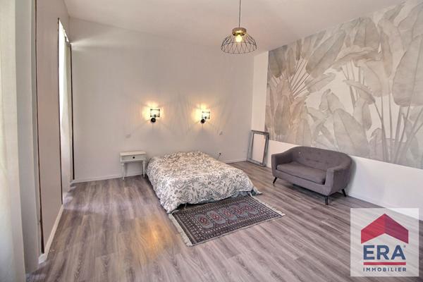 Maison Mondragon 6 pièce(s) 170 m2