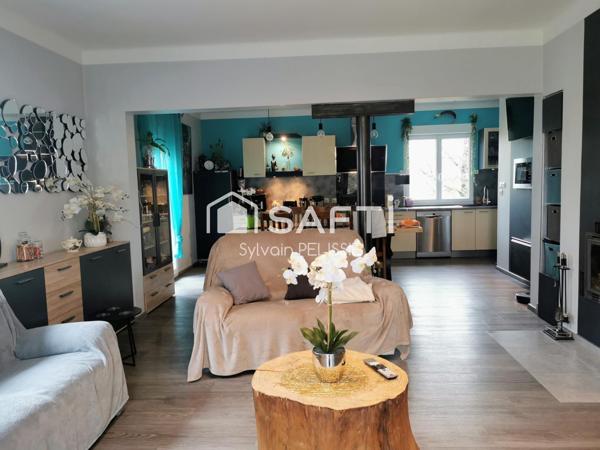 Maison de 163M² lumineuse avec piscine et 5 suites, au calme de la campagne.