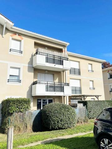 T2 dernier étage balcon Sud - parking - piscine