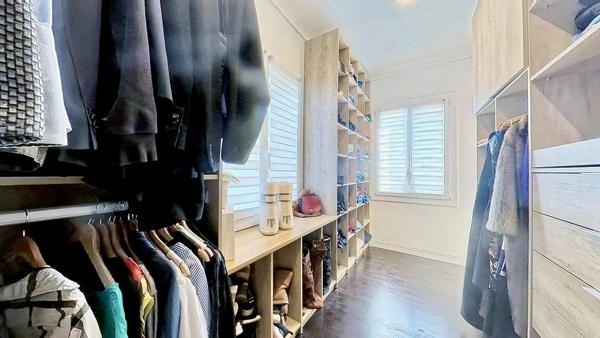 Villa de Charme à Vence 342m² - 5 Chambres - Aperçu Mer - Piscine - Terrasses et Jardin Paysagé