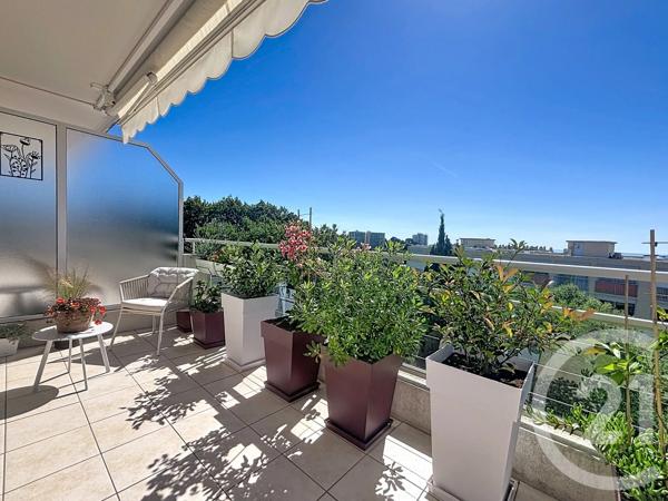 Appartement F2 à vendre  2 pièces - 44,98 m 2   ANTIBES  - 06