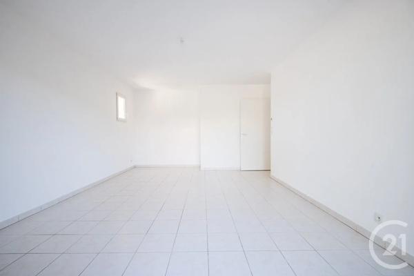Appartement T3 à vendre  3 pièces - 68,65 m 2   ANTIBES  - 06