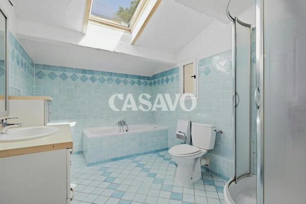 Vente Maison 5 pièces de 203m² - 13760 Saint-Cannat