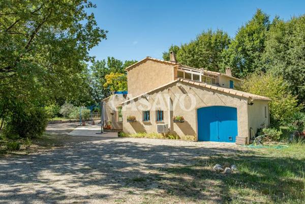 Vente Maison 5 pièces de 203m² - 13760 Saint-Cannat