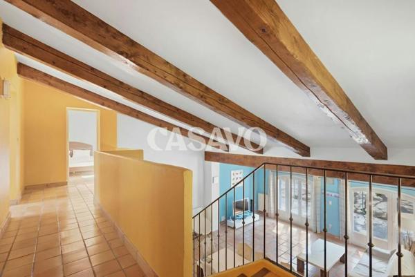 Vente Maison 5 pièces de 203m² - 13760 Saint-Cannat