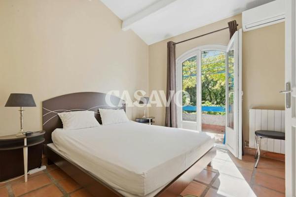 Vente Maison 5 pièces de 203m² - 13760 Saint-Cannat