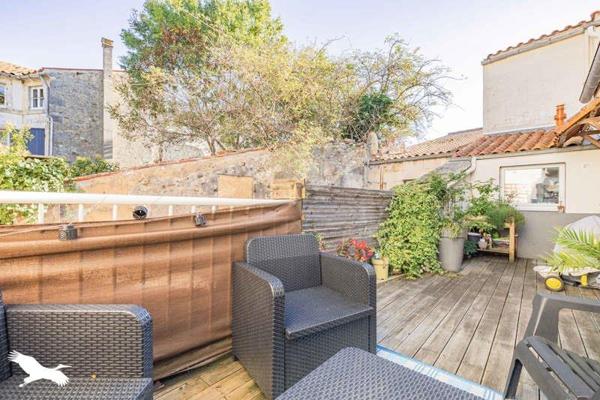 Appartement à vendre |  Tonnay-Charente |  6 pièces | 141 m²