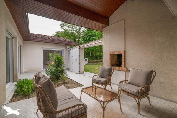 Maison à vendre |                                       Ramonville-Saint-Agne |                                        7 pièces  |  228 m²